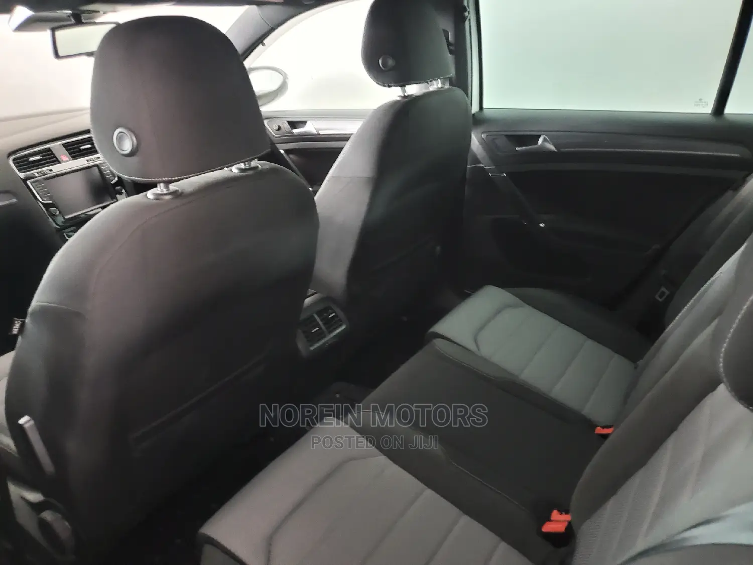 Volkswagen Golf 2015 Pearl