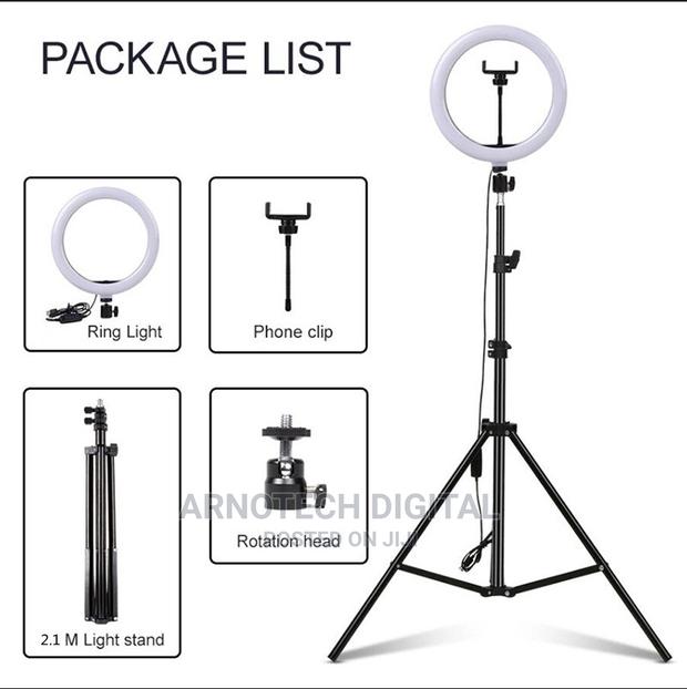 10" Ring Light With 2.1m Adjustable Tripod - thumbnail 2