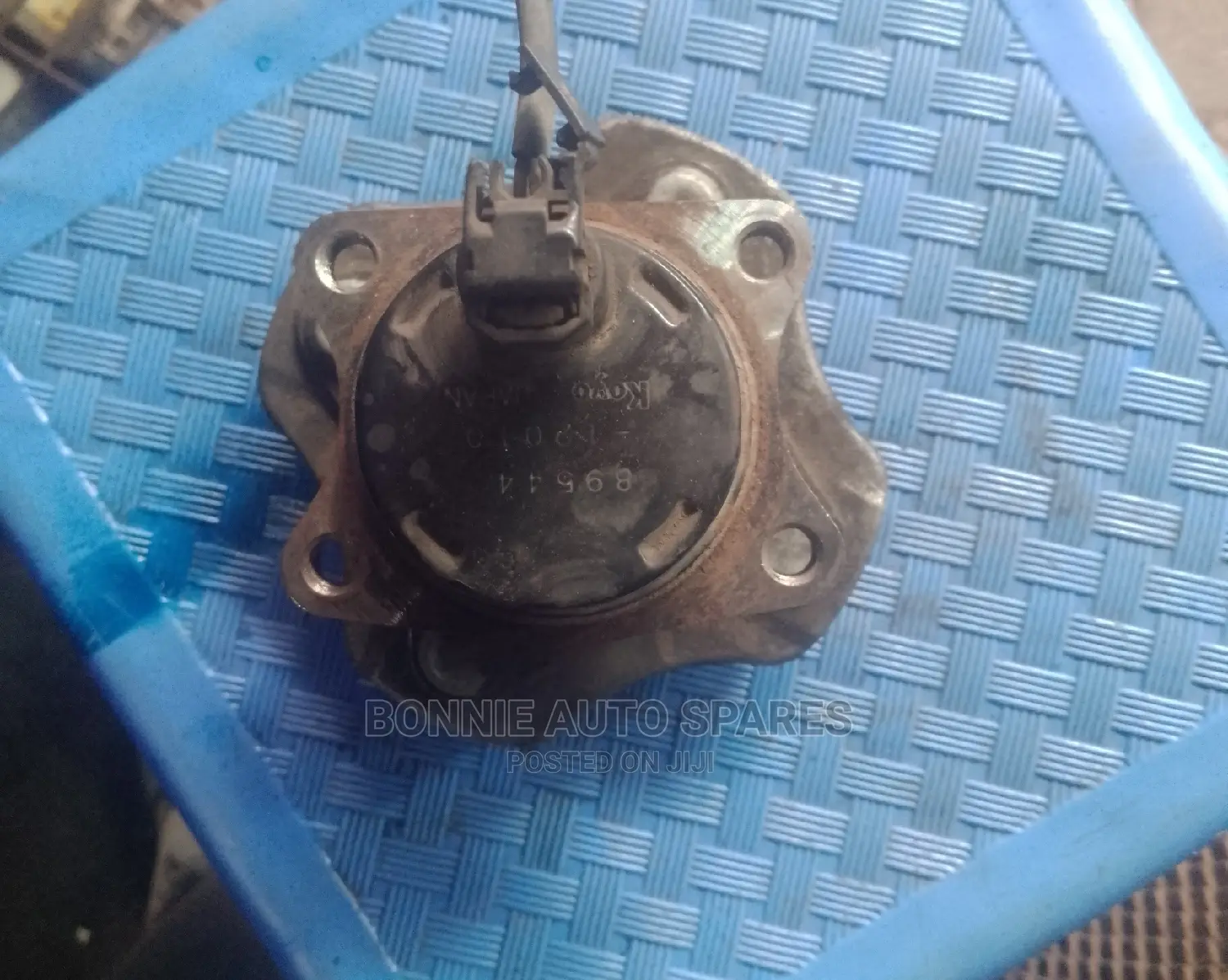 Nze/Fielder Rear Hub