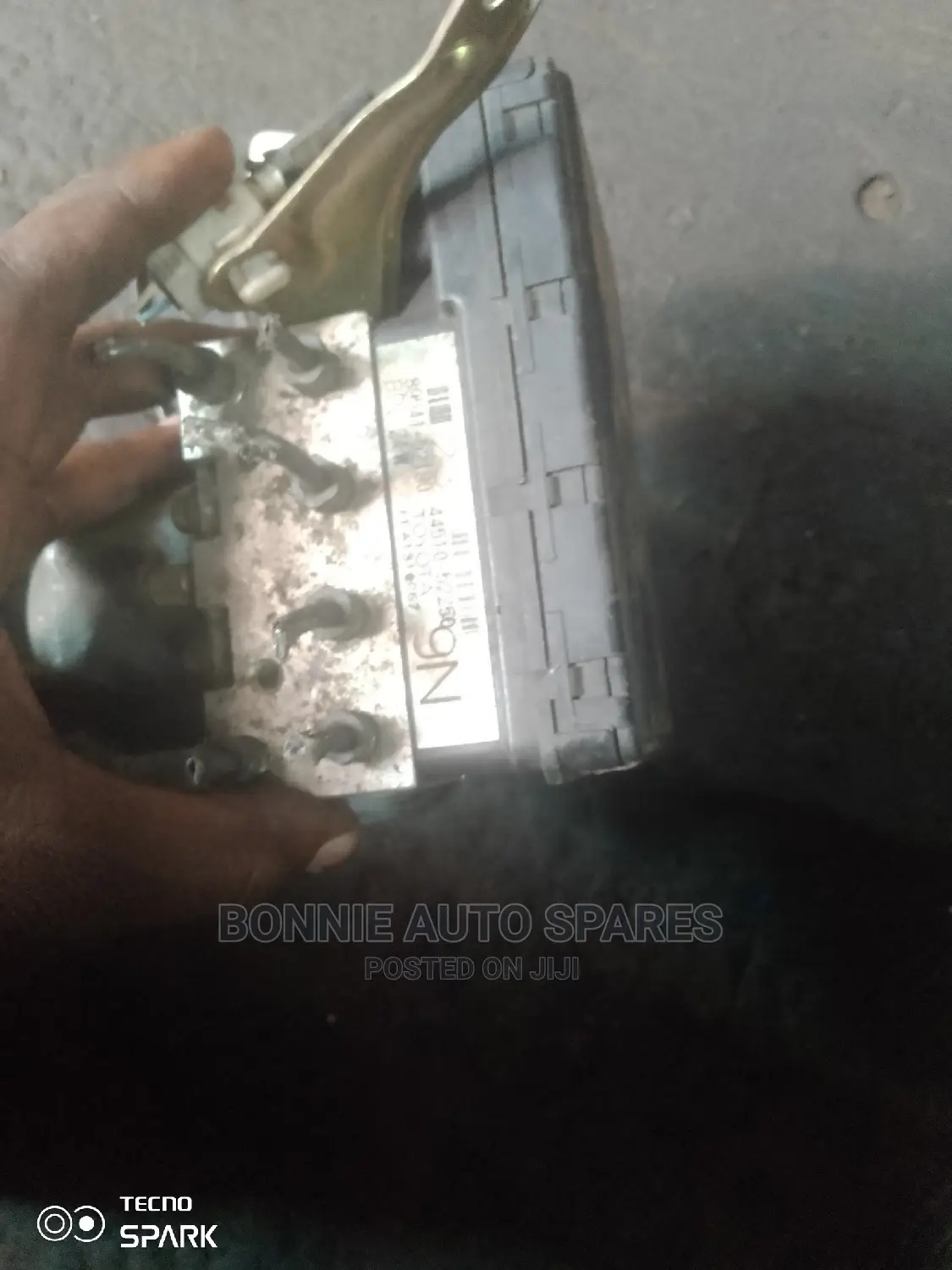 Fielder/Nze/Probox ABS Pump 9N