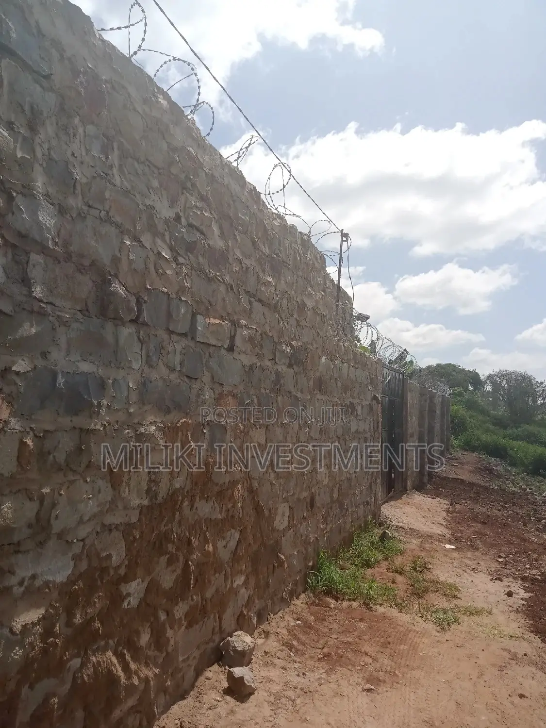 60 by 100 Plot on Sale at Kabati.