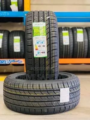 225/45 R17 Rapid Tyres