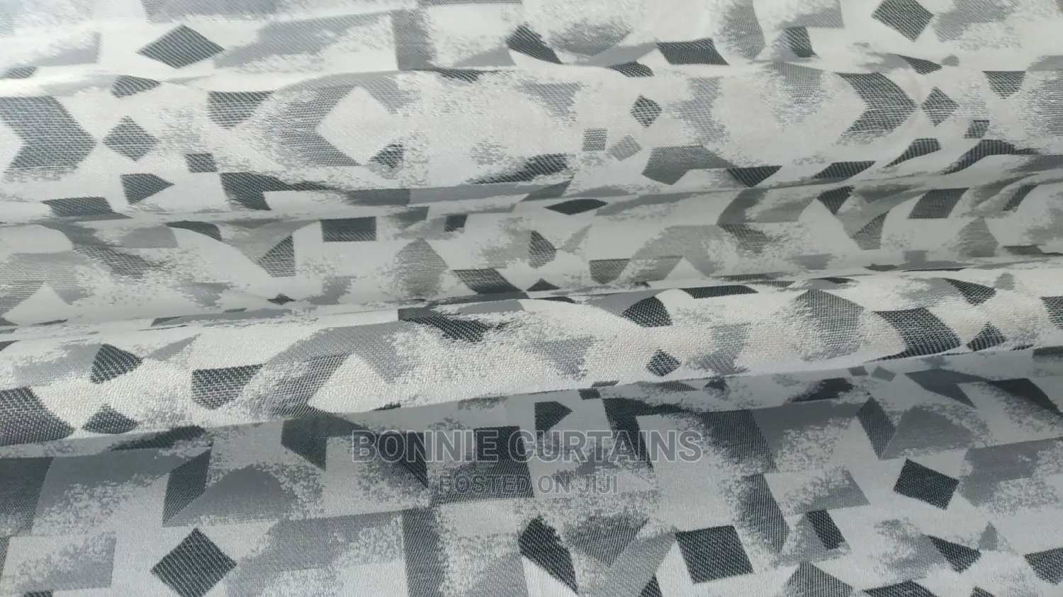 Curtains and Shears Available in Affordable Prices