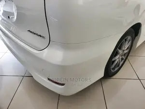 Toyota Estima 2015 Off White
