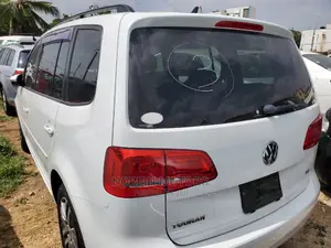 Volkswagen Touran 2016 White