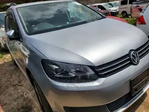 Volkswagen Touran 2015 Gray