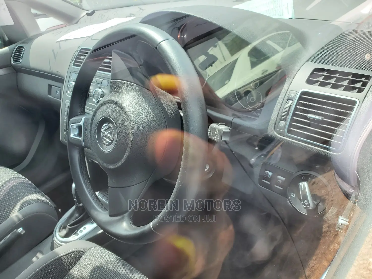 Volkswagen Touran 2015 Gray
