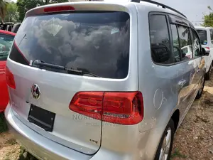 Volkswagen Touran 2015 Gray
