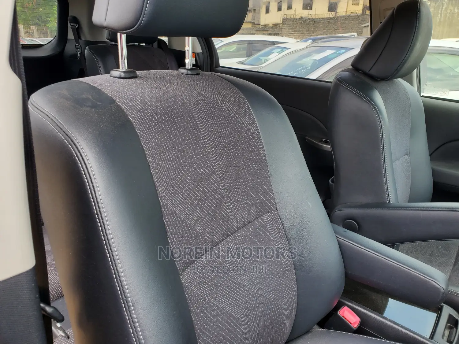 Toyota Estima 2016 Black