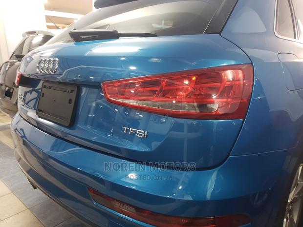 Audi Q3 2016 Blue - thumbnail 4