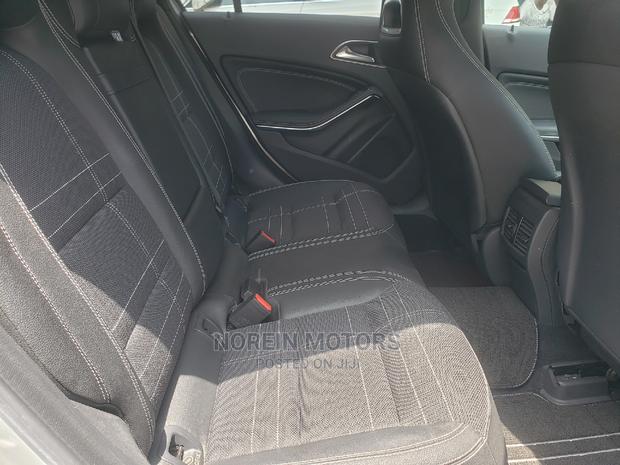 Mercedes-Benz B-Class 2016 Gray - thumbnail 2