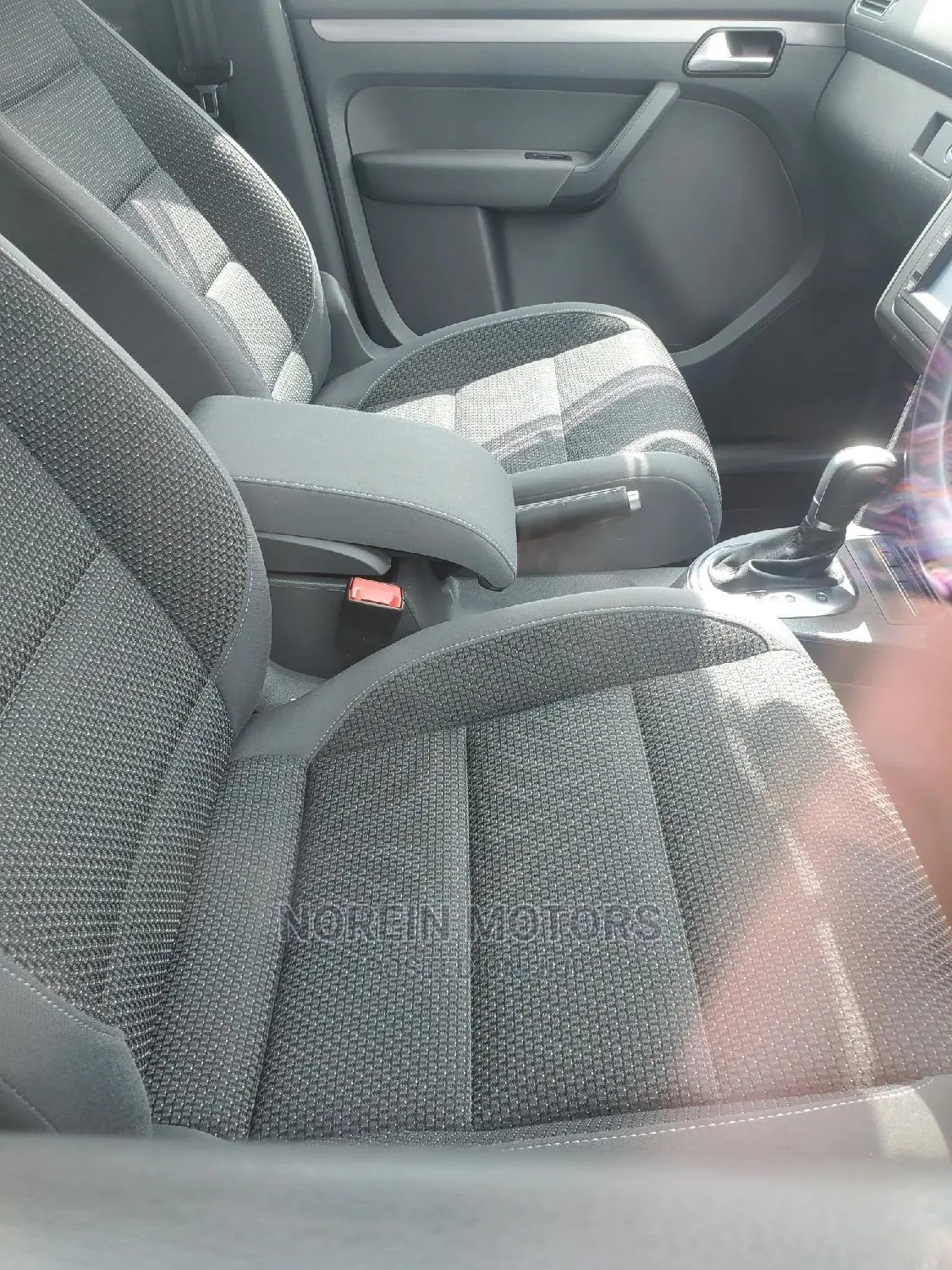 Volkswagen Touran 2015 Gray
