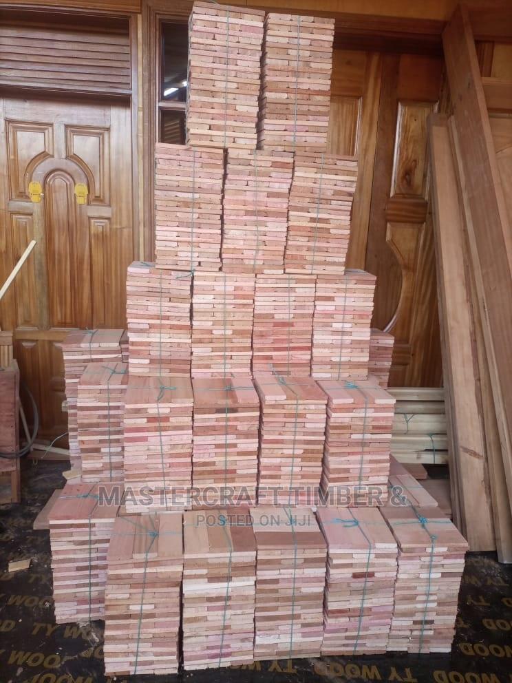 Top Quality Mahogany Wood Parquets Flooring in Kenya in Ruiru