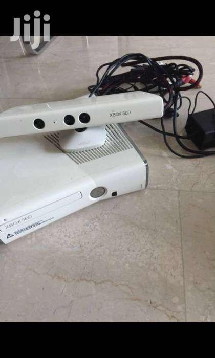 White Xbox 360 With 10 Games Chipped