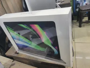 New Laptop Apple MacBook Pro 8GB SSD 512GB