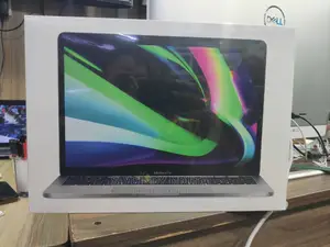 New Laptop Apple MacBook Pro 8GB SSD 512GB