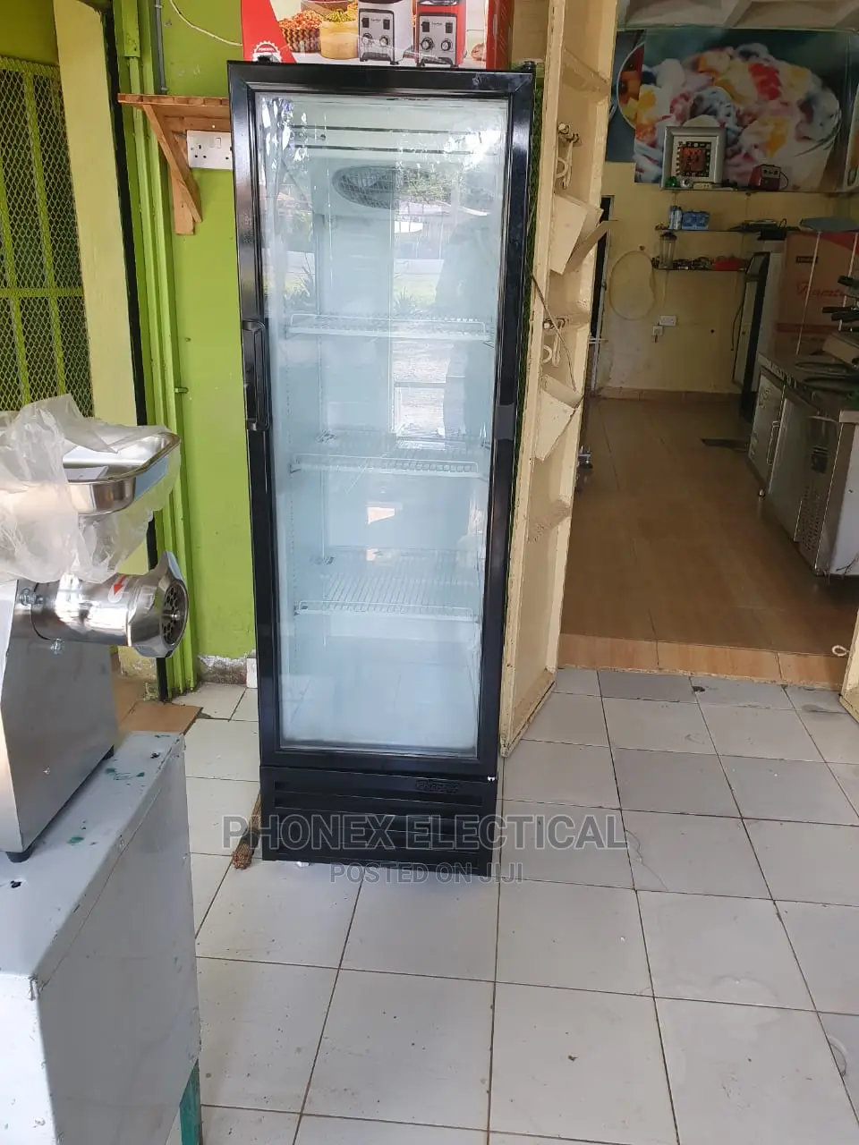 280L Display Fridge