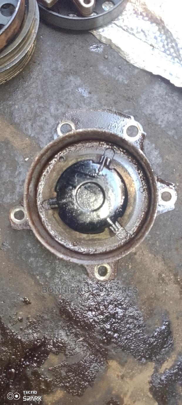 2ZR Voxy/Noah Water Pump - thumbnail 2