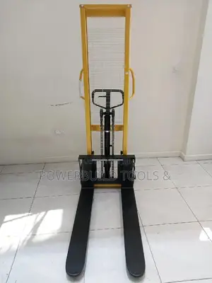 2tonne Manual Hydraulic Stacker.