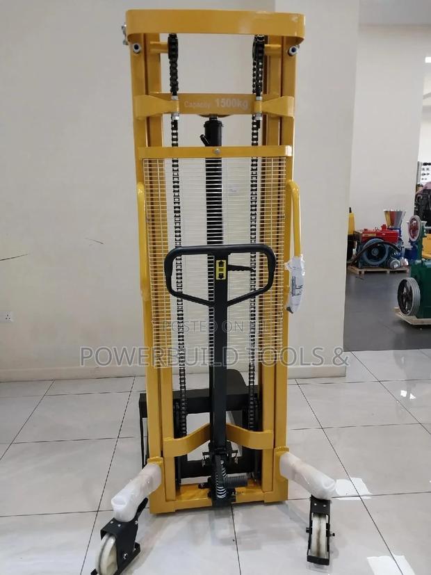 1.5tonne Manual Hydraulic Stacker