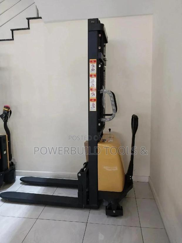 Semi Electric Stacker 2tonnes - thumbnail 3