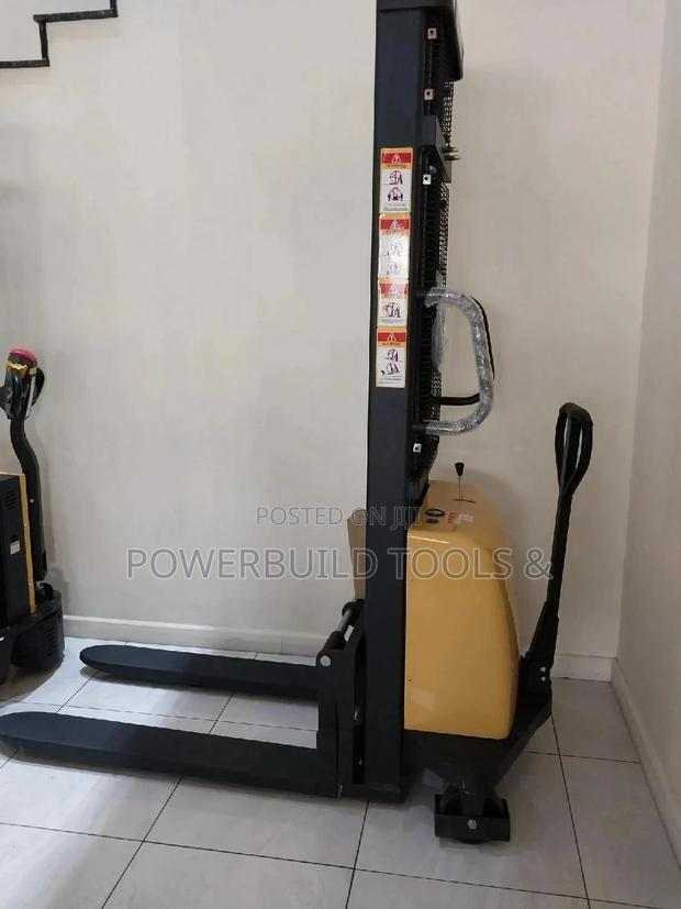 Semi Electric Stacker 2tonnes - thumbnail 4
