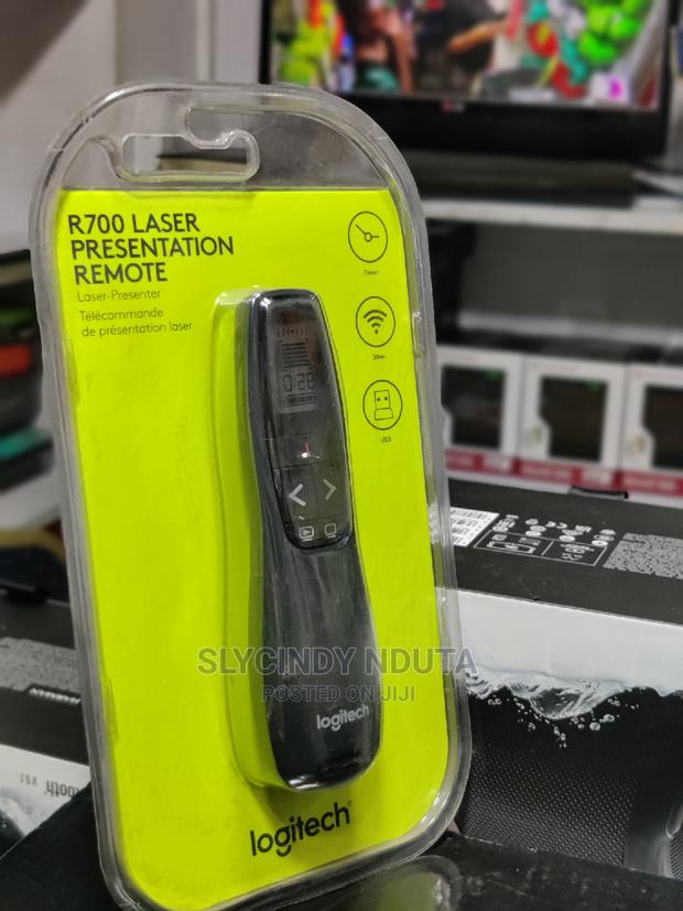 Logitech R700 Laser Presentation Remote - thumbnail 2