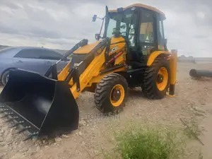 JCB Backhoe for Hire in Githurai Thika Road Kahawa