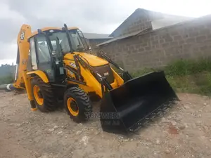 JCB Backhoe for Hire in Githurai Thika Road Kahawa