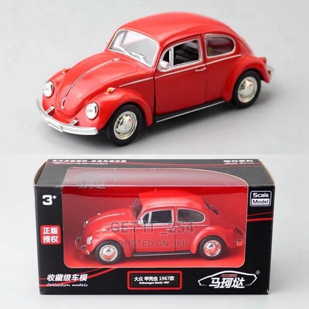 Unisex 1967 Vintage Car Toy