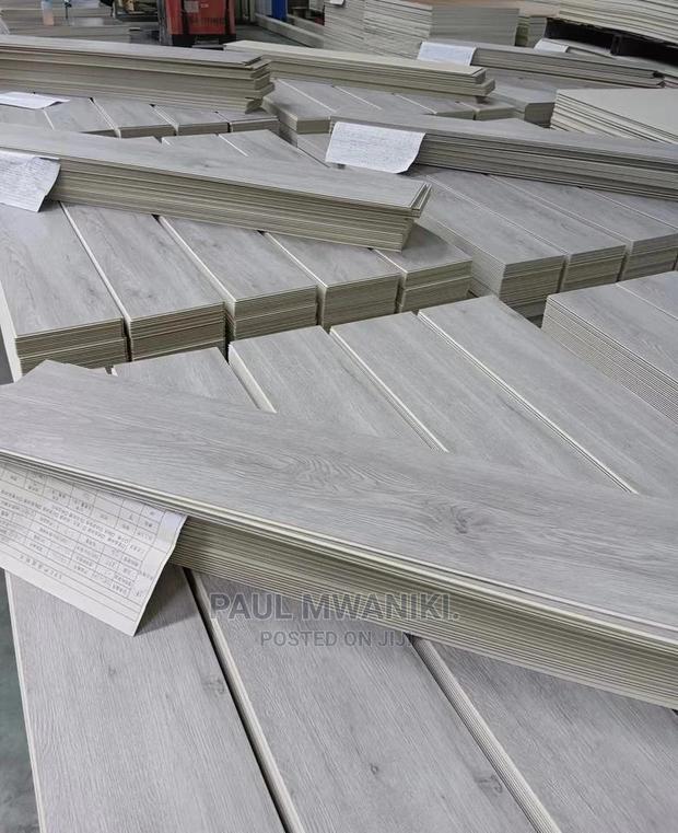 SPC Vinyl Plank Flooring, Water Proof Surface Rigid Core - main view