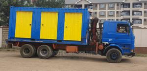 20ft Container Cut-Out Stalls - thumbnail 2