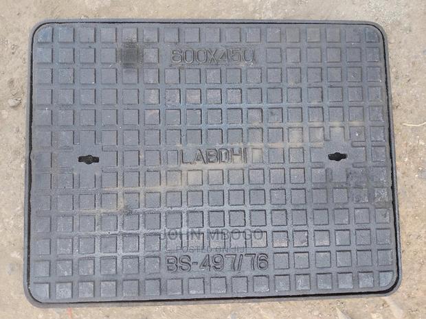 Cast Iron Manhole Covers . 450x600