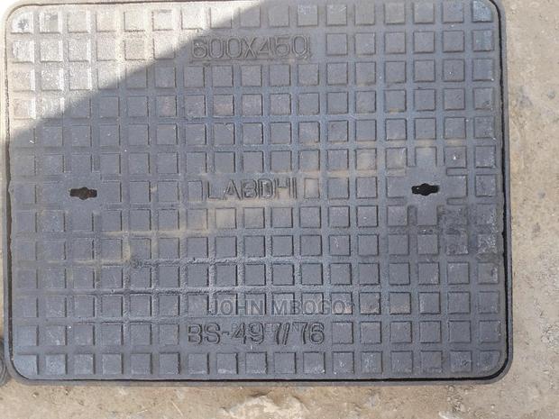Cast Iron Manhole Covers . Light Duty