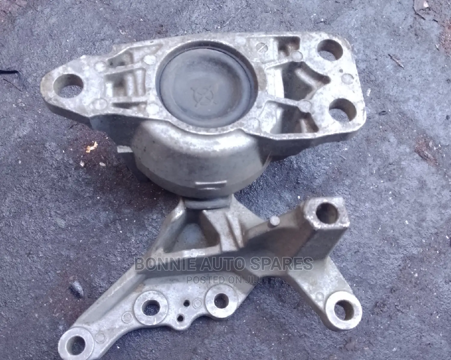 MR20 Engine Mount. NT32