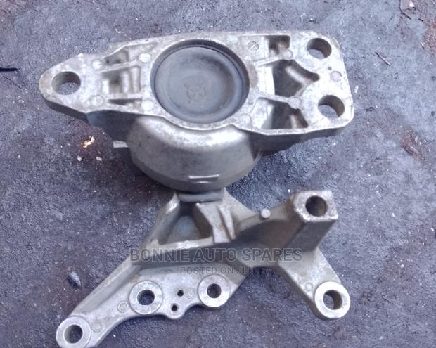 MR20 Engine Mount. NT32 - thumbnail 2