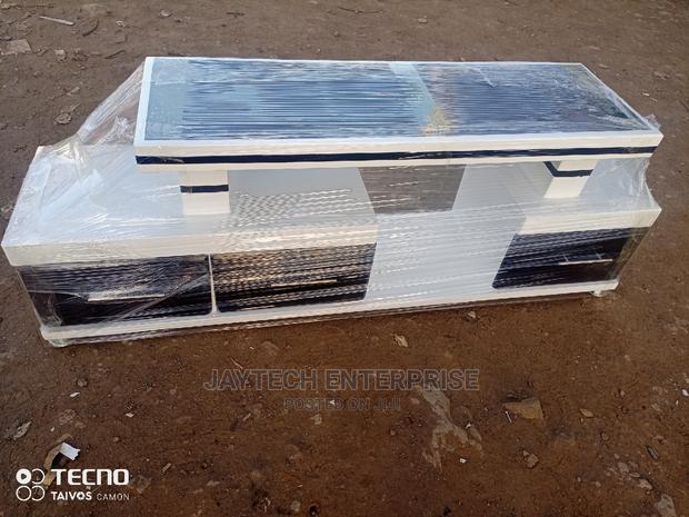 Modern Tv Stand - thumbnail 3