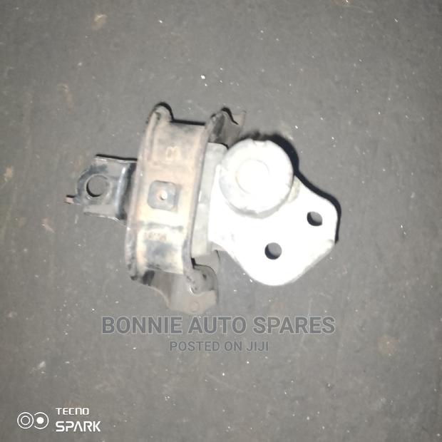 1nz Sienta Engine Mount