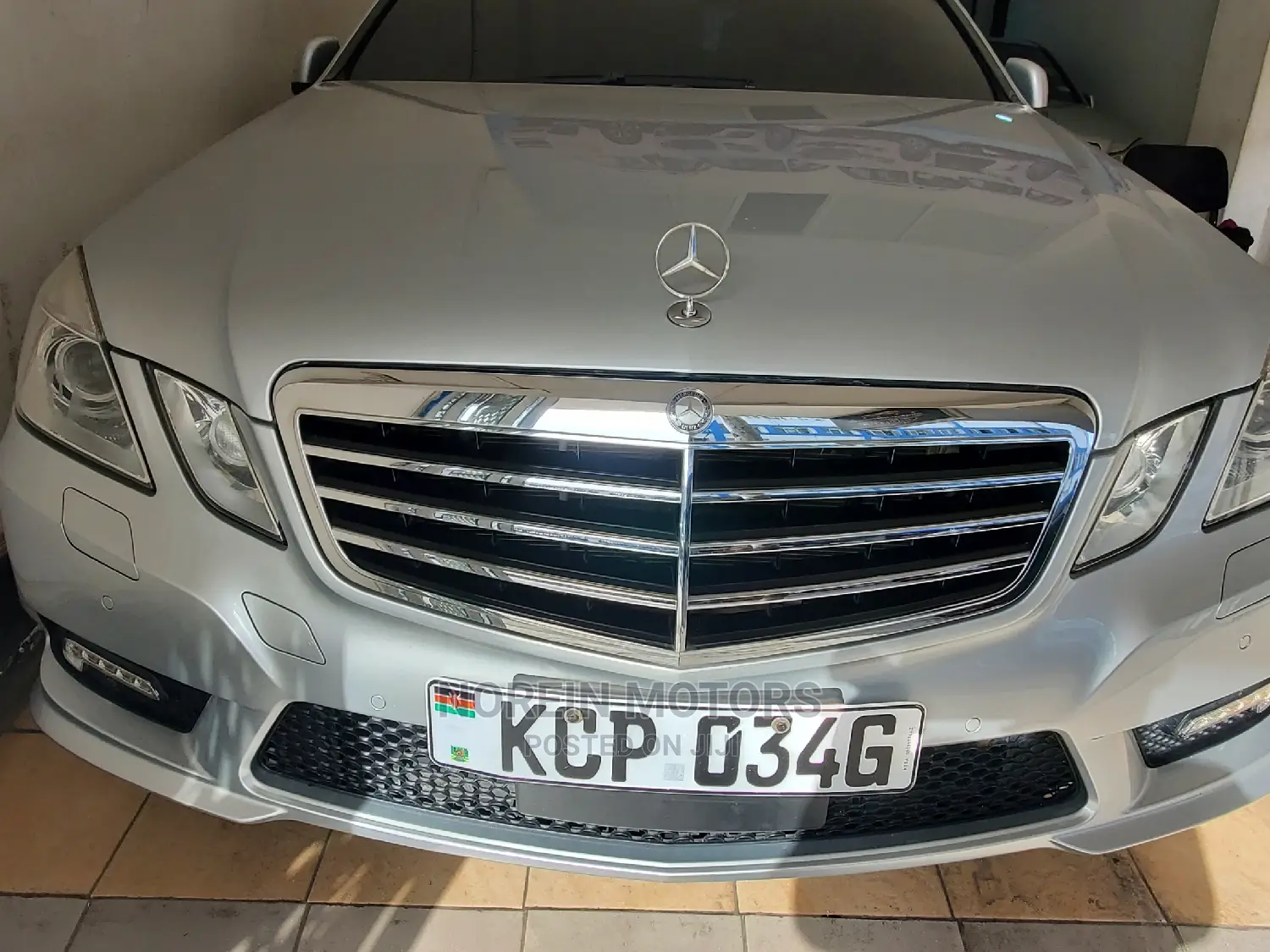 Mercedes-Benz E250 2011 Silver