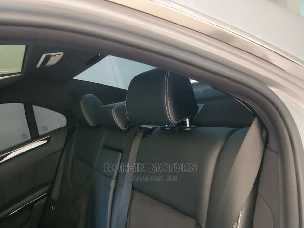 Mercedes-Benz E250 2011 Silver - thumbnail 9