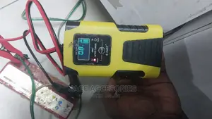 Car/Motorbike Battery Charger 6v/12v