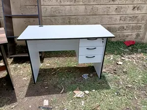 Office Table 1m