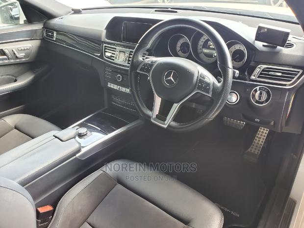 Mercedes-Benz E250 2015 Off White - thumbnail 3