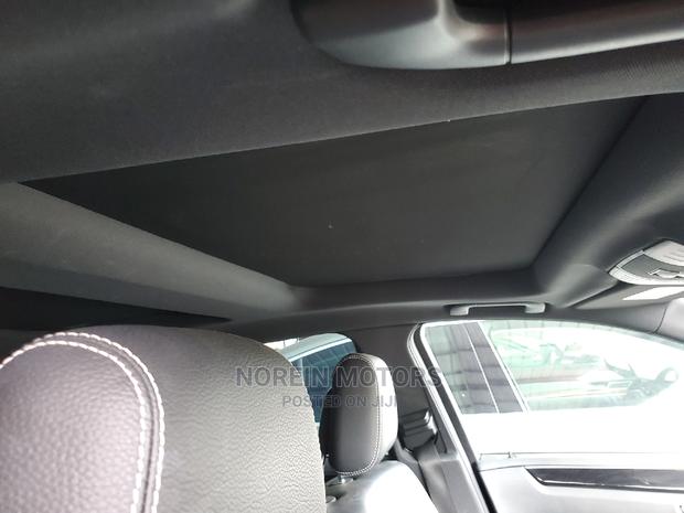 Mercedes-Benz E250 2015 Off White - thumbnail 7