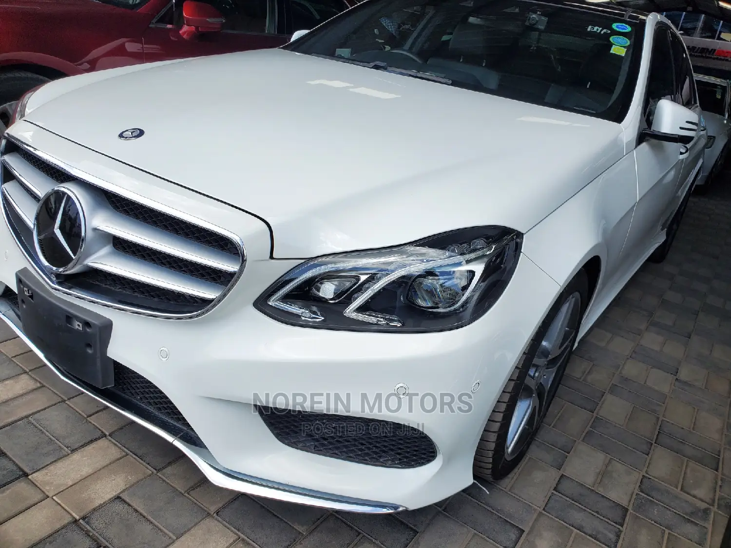 Mercedes-Benz E250 2015 Off White