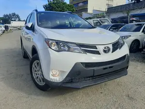Toyota RAV4 2015 White