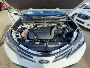Toyota RAV4 2015 White