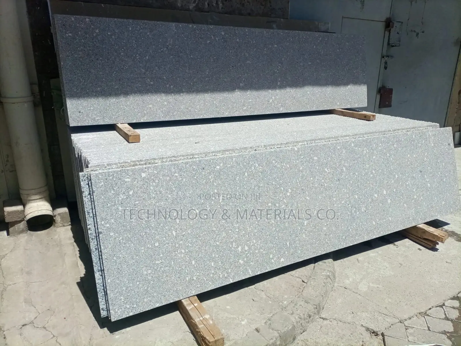 Sassy-Grey Granite(2.5M X 0.63m)-Offer!Offer!