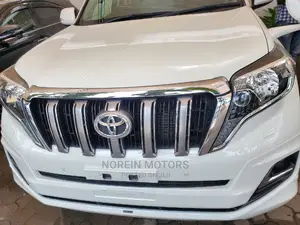 Toyota Land Cruiser Prado 2017 Off White