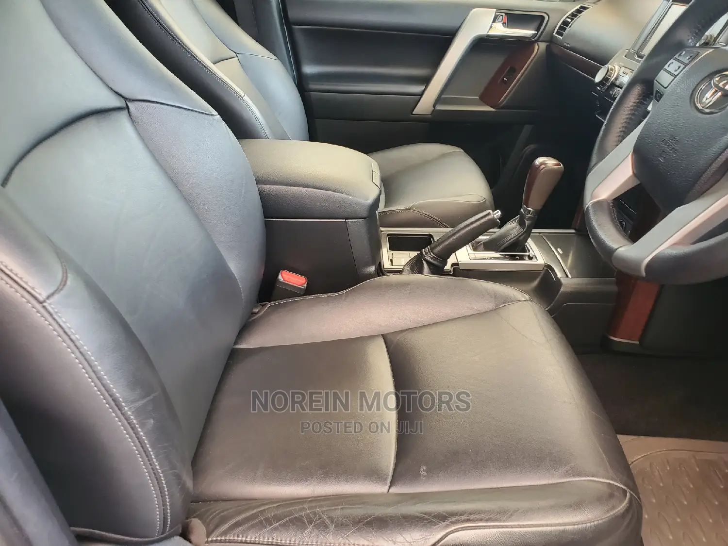 Toyota Land Cruiser Prado 2017 Off White